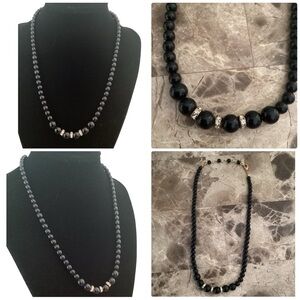 🚨 Vintage Black Bead and Crystal Necklace